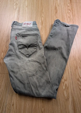 Jean Levi's gris coupe droite – Taille 32/34 – Très bon état #jeh63, marke: Levi's, zustand: Sehr gut, größe: W32 | DE 48, 14,99 €, 16,44 € inklusive Vinted-Käuferschutz