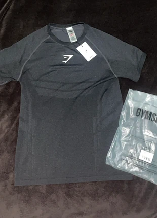 T-shirt Gymshark onyx v3, marque: Gymshark, état: Neuf avec étiquette, taille: M, 50,00 €, 53,20 € Protection acheteurs incluse