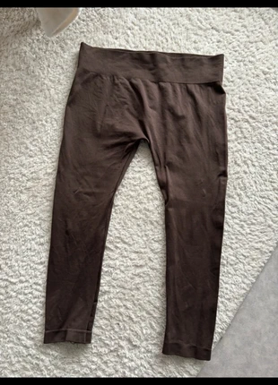 Legging court bershka, marque: Bershka, état: Très bon état, taille: M / 38 / 10, 2,00 €, 2,80 € Protection acheteurs incluse