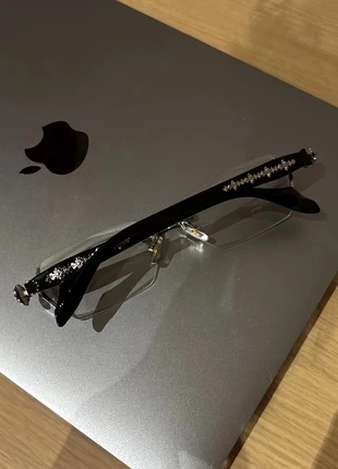 Lunettes de Soleil Y2K Chrome – Cyberpunk / Futuriste / Techwear, marke: y2k, zustand: Neu, mit Etikett, 16,90 €, 18,45 € inklusive Vinted-Käuferschutz