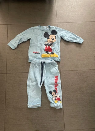 Ensemble Mickey 24 mois, brand: Disney, condizioni: Nuovo senza cartellino, taglia: 18-24 mesi / 86 cm, €5.00, €5.95 include la Protezione acquisti