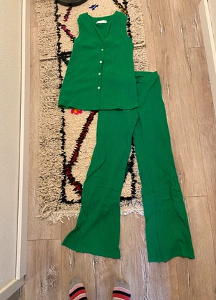 Twinset Mango maat xs, merk: Preloved, staat: Nieuw zonder prijskaartje, maat: XS / 34 / 6, € 35,00, € 37,45 inclusief Kopersbescherming