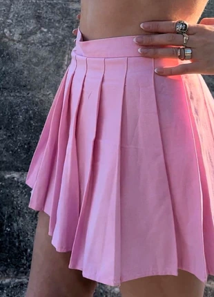 baby pink doll school skirt cute kawaii coquette, marque: Dolls Kill, état: Très bon état, taille: XS / 34 / 6, 19,00 €, 20,65 € Protection acheteurs incluse