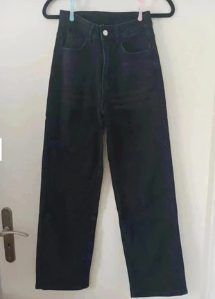 Jean noir oversize Taille XS34, merk: sansnom., staat: Nieuw zonder prijskaartje, maat: XS / 34 / 6, € 5,50, € 6,48 inclusief Kopersbescherming