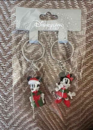 Lot de portes clés Mickey et Minnie Noël, merk: Disney, staat: Nieuw met prijskaartje, € 6,00, € 7,00 inclusief Kopersbescherming