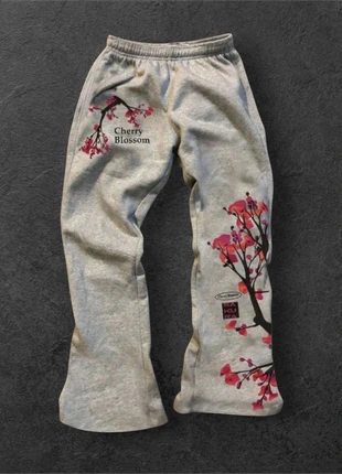 pantaloni grigi Flare y2k, brand: y2k, condizioni: Nuovo senza cartellino, taglia: M, €40.90, €43.65 include la Protezione acquisti