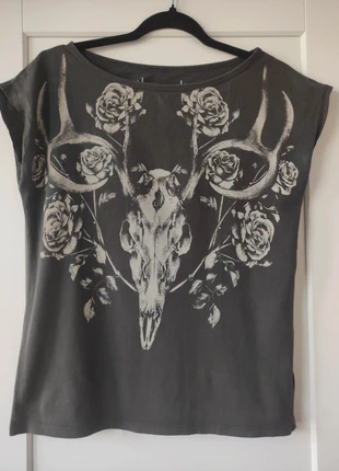 Witchy t-shirt, merk: MEDICINE, staat: Goed, maat: S / 36 / 8, € 4,50, € 5,43 inclusief Kopersbescherming