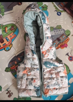 Veste doudoune sans manche, marque: Creeks, état: Neuf sans étiquette, taille: 3-6 mois / 62 cm, 10,00 €, 11,20 € Protection acheteurs incluse