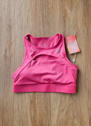 Sport bra Oceans Apart new with tag, marca: Oceans Apart, estado: Novo com etiquetas, tamanho: M, €15.00, €16.45 inclui Proteção do Comprador