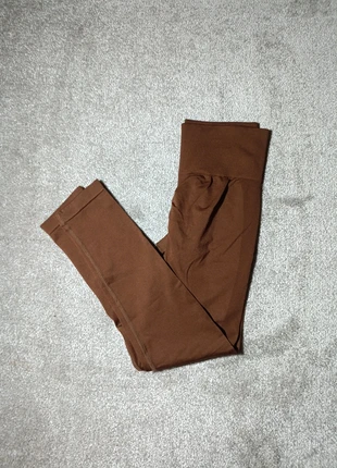 Legging seamless scrunch taille haute gainant marron chocolat fitness XS, brand: Prozis, condizioni: Ottime, taglia: XS / IT 38 / EU 34, €20.00, €21.70 include la Protezione acquisti
