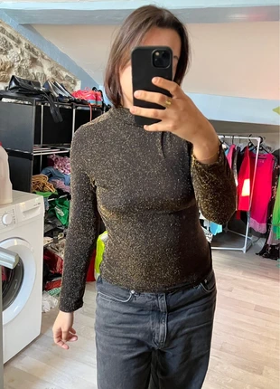 T-shirt col roulé brillant vintage signé sensation pour elle taille M (polyester/elasthan), marque: Vintage Dressing, état: Très bon état, taille: M / 38 / 10, 8,00 €, 9,10 € Protection acheteurs (Pro) incluse