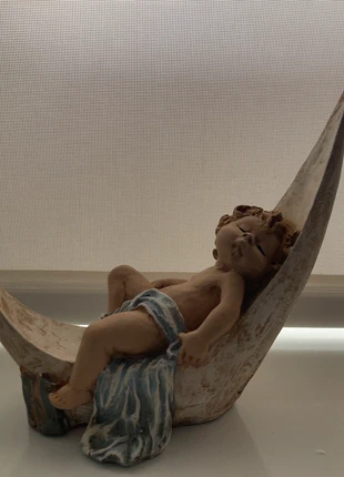 Figura decorativa – Niño durmiendo en luna creciente, marque: Artesania, état: Neuf sans étiquette, 10,00 €, 11,20 € Protection acheteurs incluse