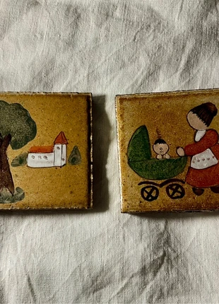 Duo de carreaux en céramique artisanale peints à la main scènes de vie vintage année 70-80, marca: sonstige, estado: Muito bom, €9.00, €10.15 inclui Proteção do Comprador