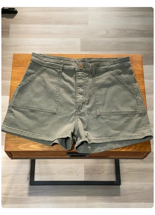 Short H&M Denim vert kaki taille 14 ans, marque: H&M, état: Très bon état, taille: 15 ans / 170 cm, 3,00 €, 3,85 € Protection acheteurs incluse