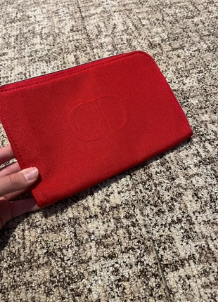 Dior sac beauté, marque: Dior, état: Neuf sans étiquette, 17,00 €, 18,55 € Protection acheteurs incluse