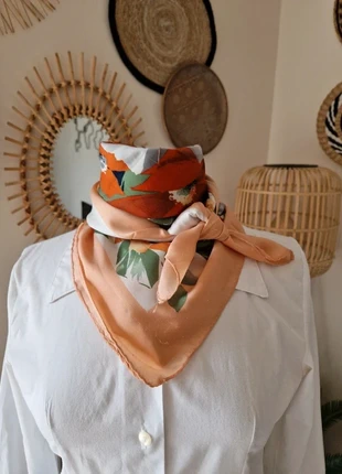 Michel Delain / Foulard carré vintage tour pêche imprimé fleurs 85x85 cm romantique, merk: Vintage, staat: Goed, € 5,00, € 5,95 inclusief Kopersbescherming Pro