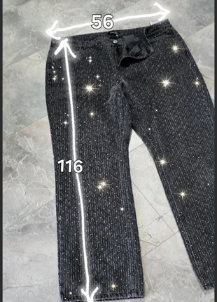 Plus size Hippe Glitterende Spijkerbroek met straas steentjes, marque: Curvy, état: Très bon état, taille: 5XL / 50 / 22, 14,95 €, 16,40 € Protection acheteurs incluse