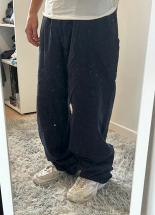 Jean carhartt bleu marine oversize 40x36 (quelques traces d'usure sur le pantalon), marca: Carhartt, estado: Bom, tamanho: PT 50 | W40, €29.99, €32.19 inclui Proteção do Comprador