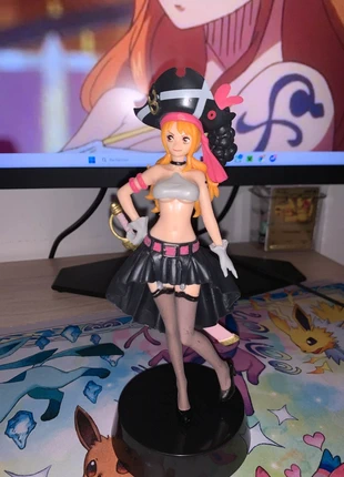 Figurine nami - one peace, merk: OnePiece, staat: Nieuw zonder prijskaartje, maat: Prematuur, tot 44 cm, € 6,69, € 7,72 inclusief Kopersbescherming