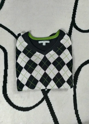 Pull Tommy Hilfiger Col V Taille XL noir blanc losange Femme Women PULL105, marke: Tommy Hilfiger, zustand: Sehr gut, größe: XL / 42 / 14, 14,99 €, 16,44 € beinhaltet Vinted-Käuferschutz Pro