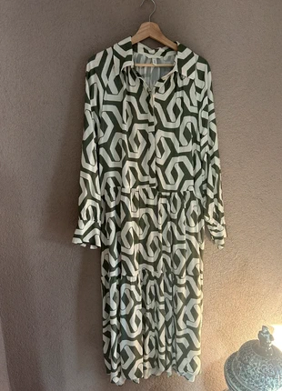 Robe longue à motif HM (L), marke: H&M, zustand: Neu, größe: L / 40 / 12, 8,00 €, 9,10 € inklusive Vinted-Käuferschutz