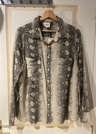 Chemise soie imprimé serpent, marke: Toupy, zustand: Neu, mit Etikett, größe: L / 40 / 12, 70,00 €, 74,20 € inklusive Vinted-Käuferschutz