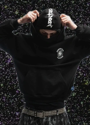 Essential Black hoodie arntreal, brand: Arntreal, condizioni: Nuovo con cartellino, taglia: XS, €60.00, €63.70 include la Protezione acquisti