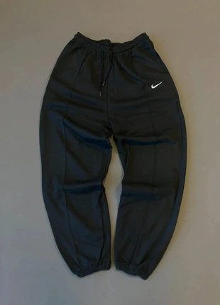 Vintage Nike Pants Black Classic Sports Street Style 📴, marca: Nike, estado: Muy bueno, tamaño: L, 42,00 €, 44,80 € Protección al comprador incluida