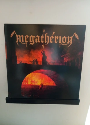 Vinyl Megatherion, zustand: Sehr gut, 10,00 €, 11,20 € inklusive Vinted-Käuferschutz