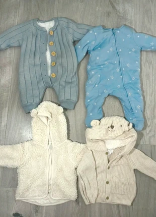 Lot 2 pyjama grenouillère bien chaud + 2 gilet bébé, marke: H&M, zustand: Sehr gut, größe: 3-6 Monate / 62, 13,00 €, 14,35 € inklusive Vinted-Käuferschutz