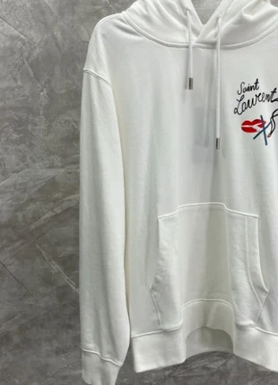 Sudadera Unisex con Capucha.Ideal para Otono e Invierno, marke: Yves Saint Laurent, zustand: Sehr gut, größe: L, 40,00 €, 42,70 € inklusive Vinted-Käuferschutz