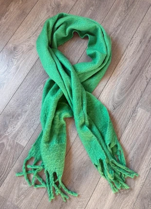 Écharpe verte, marque: Parfois, état: Très bon état, 4,00 €, 4,90 € Protection acheteurs incluse