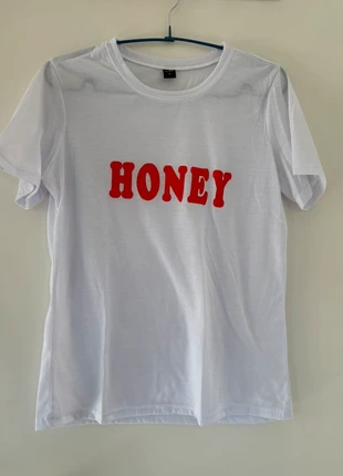 T-shirt honey, marque: yugeel, état: Neuf sans étiquette, taille: M / 38 / 10, 1,00 €, 1,75 € Protection acheteurs incluse