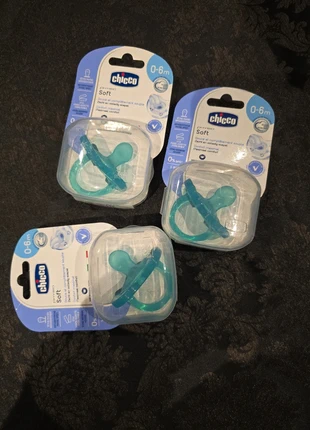 sucettes bleues Chicco 0-6 mois, marque: Chicco, état: Neuf avec étiquette, 5,00 €, 5,95 € Protection acheteurs incluse