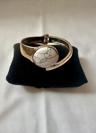 Gold Cuff Bracelet with Marble Stone, brand: Excellent, condition: Very good, €15.00, €16.45 includes Buyer Protection