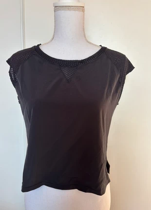 Crop top de sport New Balance noir en mesh, ultra sexy et technique., brand: New Balance, condition: New without tags, size: XS / 34 / 6, €8.00, €9.10 includes Buyer Protection