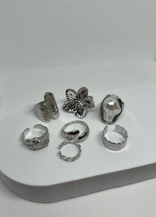 Vintage rings, merk: Vintage Dressing, staat: Nieuw met prijskaartje, maat: Aanpasbaar, € 9,00, € 10,15 inclusief Kopersbescherming