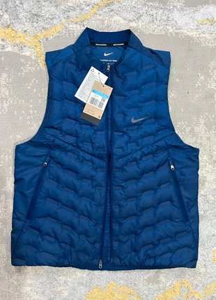 Veste Nike Therma Fit adv M / Prix négociable à 120€ ou RIEN, brand: Nike, condition: Very good, size: M, €125.00, €131.95 includes Buyer Protection
