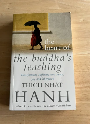 The Buddha’s Teaching – Thich Nhat Hanh | Version anglaise, staat: Goed, € 8,00, € 9,10 inclusief Kopersbescherming