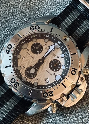 Montre plongée Sector 600, marke: Sector, zustand: Sehr gut, größe: 39–42 mm, 120,00 €, 126,70 € inklusive Vinted-Käuferschutz