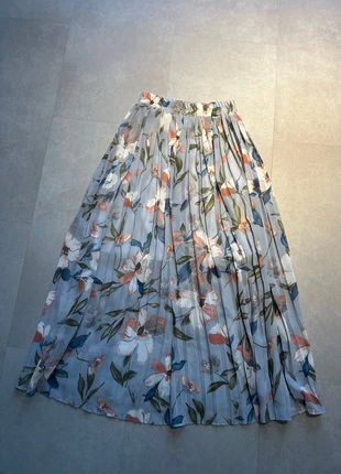 Midi pilse rok, merk: geen merk, staat: Heel goed, maat: Universele maat, € 3,00, € 3,85 inclusief Kopersbescherming