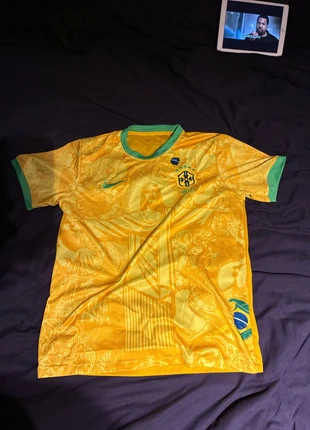 Concept Voetbalshirt Brazilië, merk: Nike, staat: Goed, maat: L, € 15,00, € 16,45 inclusief Kopersbescherming