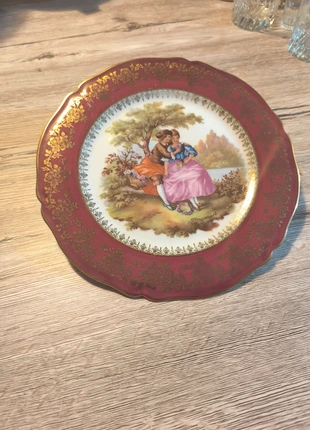Assiette en porcelaine de Limoges – décor Fragonard – Bord rouge & or, marque: Vintage, état: Très bon état, 15,00 €, 16,45 € Protection acheteurs incluse