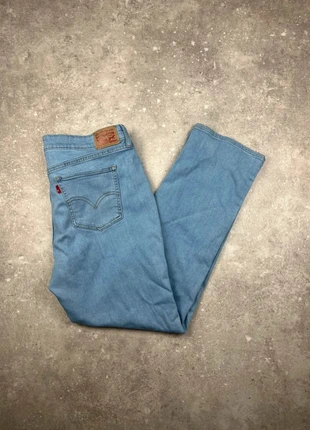 Pantalon Jean Lévis 414 Relaxed Straight FR42 W32 L32 Coupe Droite Femme Bleu Clair #J208, merk: Levi's, staat: Heel goed, maat: XL / 42 / 14, € 22,50, € 24,33 inclusief Kopersbescherming Pro