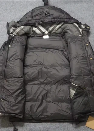Doudoune burberry, marque: Burberry, état: Très bon état, taille: M, 300,00 €, 315,70 € Protection acheteurs incluse