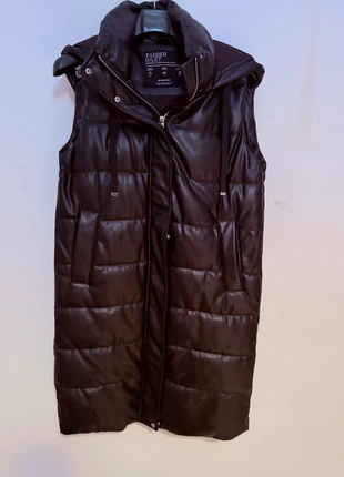 Stradivarius chaleco largo acolchado efecto piel, merk: Stradivarius, staat: Heel goed, maat: S / 36 / 8, € 20,00, € 21,70 inclusief Kopersbescherming