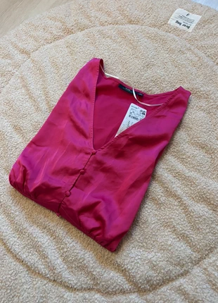 Chemise rose en satin « Kiabi », marke: Kiabi, zustand: Neu, mit Etikett, größe: XXXL / 46 / 18, 7,00 €, 8,05 € inklusive Vinted-Käuferschutz
