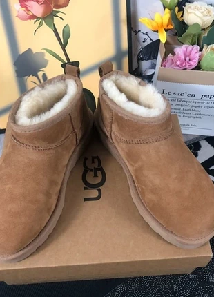 Buty Ugg mini rozmiar 38, marke: UGG, zustand: Sehr gut, größe: 38, 55,00 €, 58,45 € inklusive Vinted-Käuferschutz