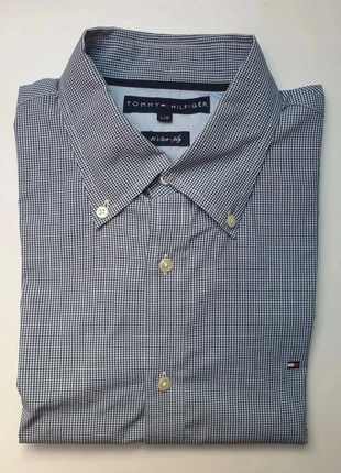 Chemise homme carreaux bleu/ blanc taille L Tommy hilfiger, marque: Tommy Hilfiger, état: Bon état, taille: L, 18,00 €, 19,60 € Protection acheteurs incluse