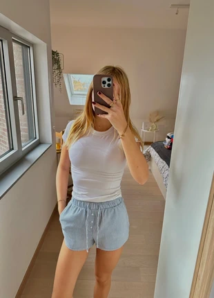 short bershka rayures, marque: Bershka, état: Neuf sans étiquette, taille: XS / 34 / 6, 10,00 €, 11,20 € Protection acheteurs incluse